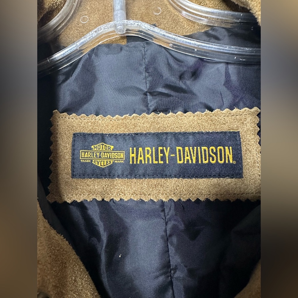 Harley-Davidson Tan Leather Jacket with Stud Details - Picture 2 of 9